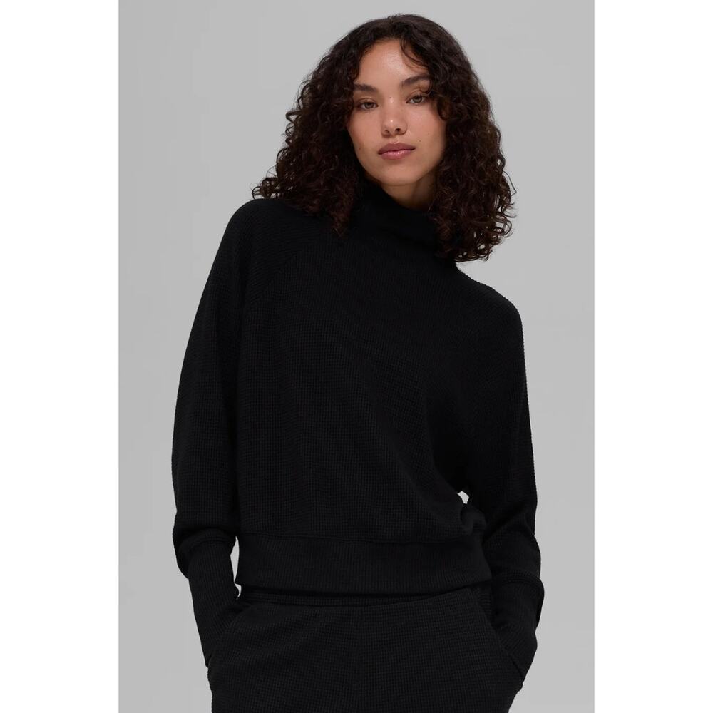 Alo Yoga Waffle Weekend Escape Mock Neck Long Sleeve Top Black Best for S/M